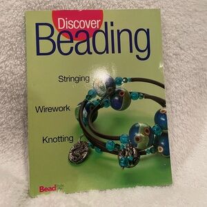 Discover Beading Paperback For Stringing, Wirework, And Knotting